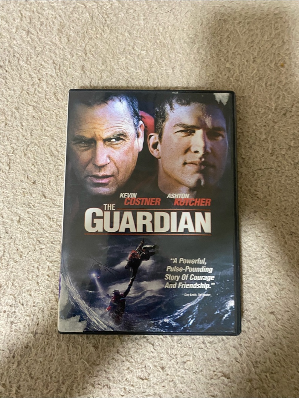 The Guardian (Kevin Costner, Ashton Kutcher) DVD – Black Cover